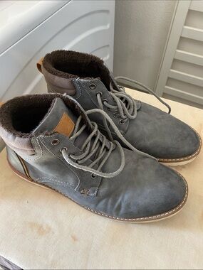 Men's Gray Boots